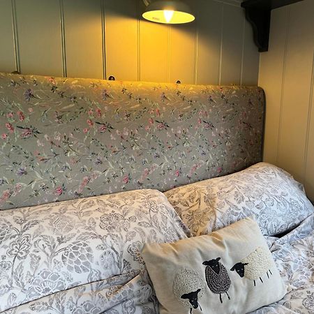 Greatwood Shepherds Hut Battle Kültér fotó
